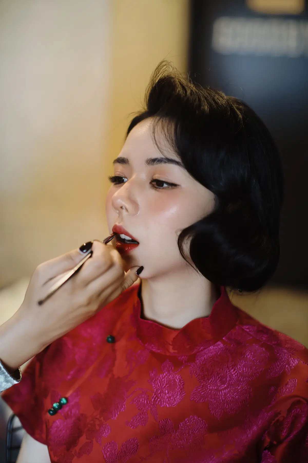 Chinese bridal beauty preparation close-up