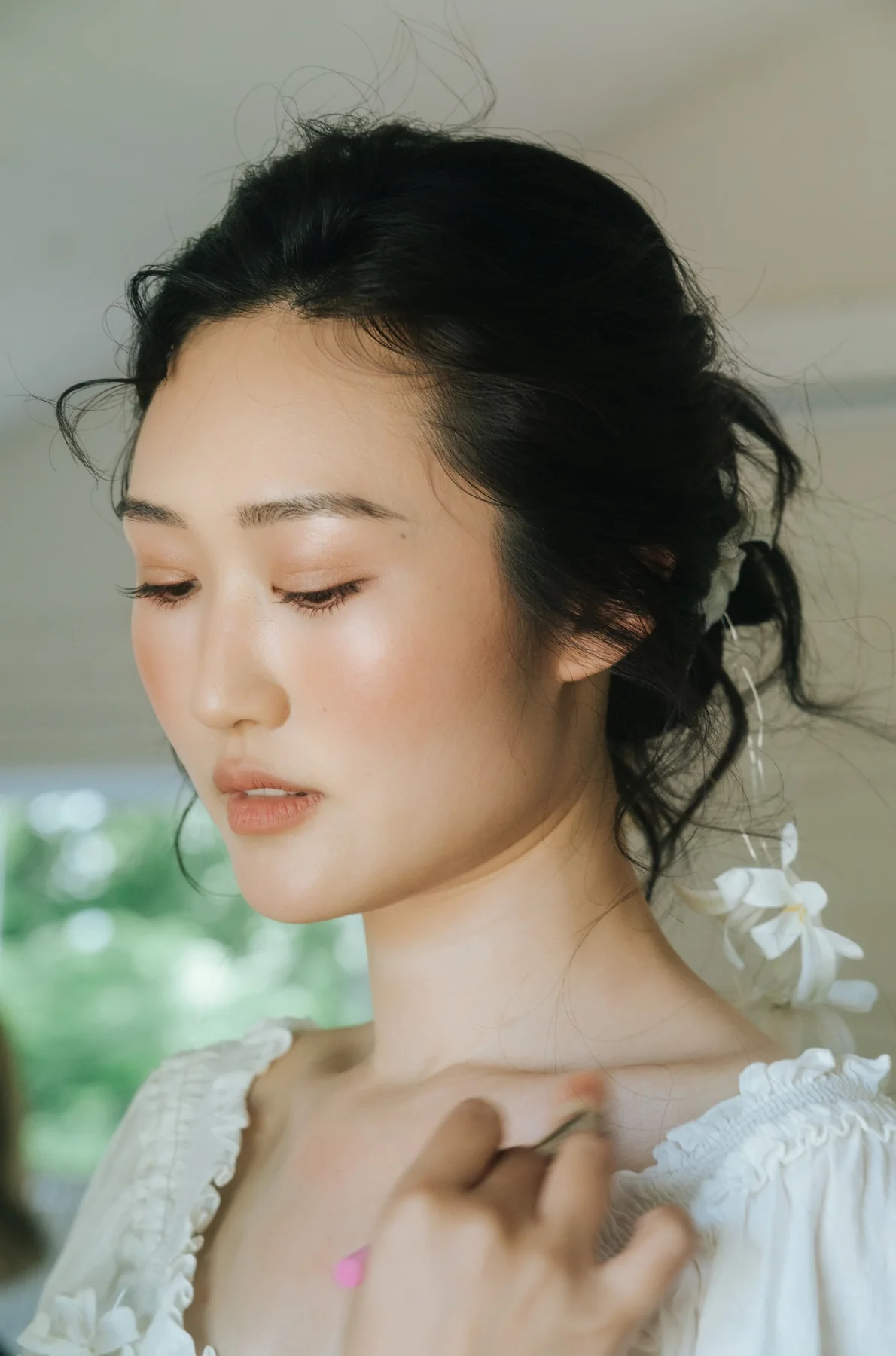 Soft natural bridal beauty portrait